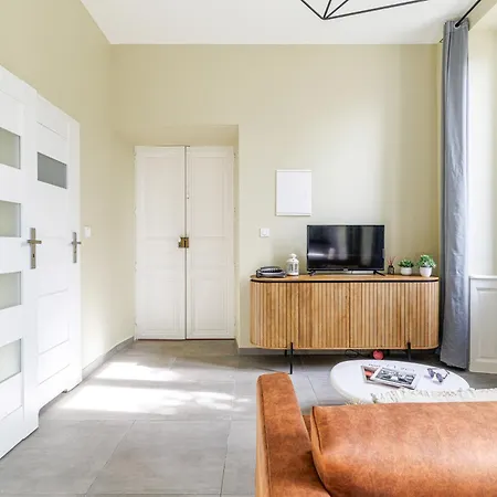 Lumiere Azureenne Apartment *